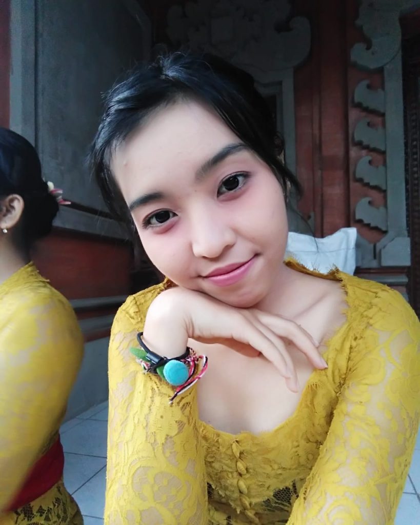 Gadis Bali jegeg ayu cantik - tujung krisna darmawati - 06