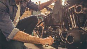 Ilustrasi saham perspektif awan - membuat usaha bengkel